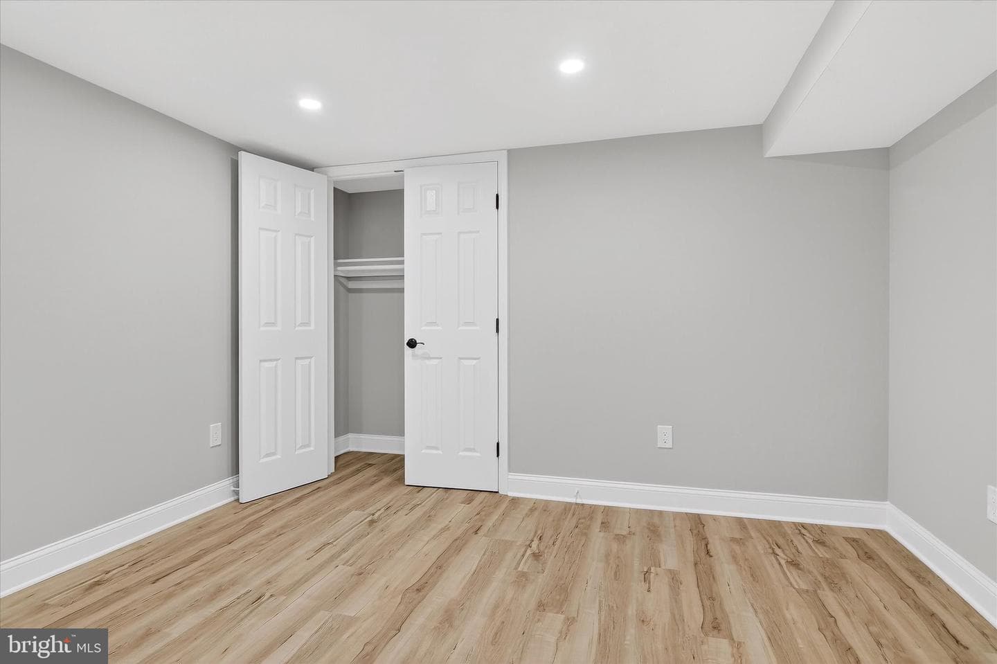 1607 N Glebe Road photo 36