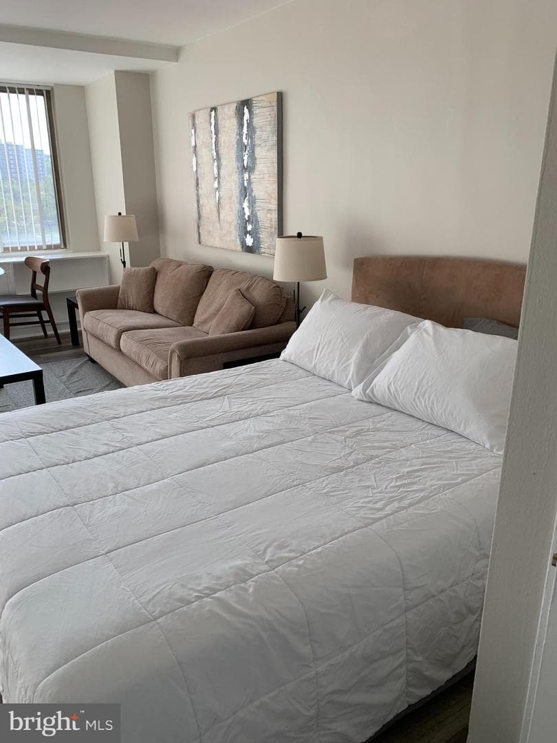 1121 Arlington Boulevard #734 photo 2