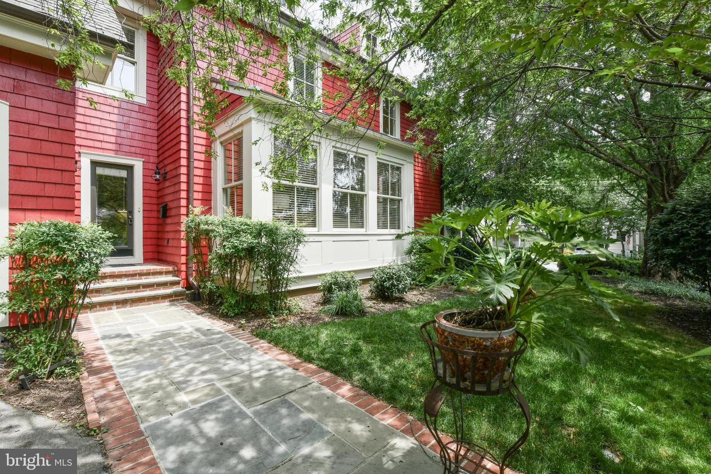1812 N Randolph Street photo 5