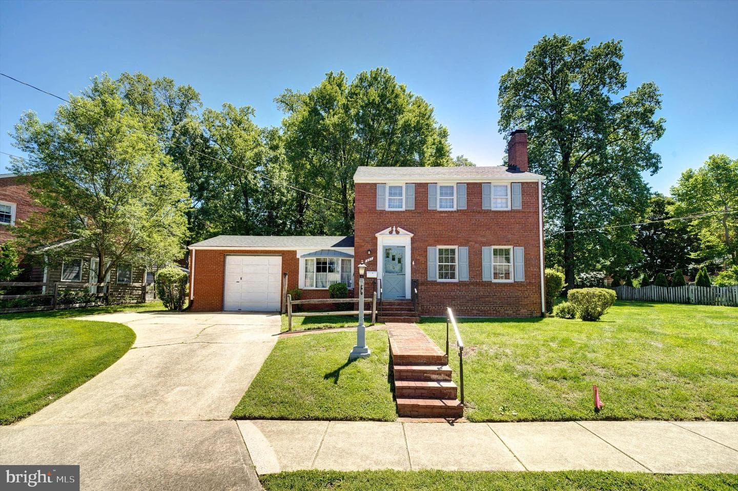 907 N Liberty Street photo 3