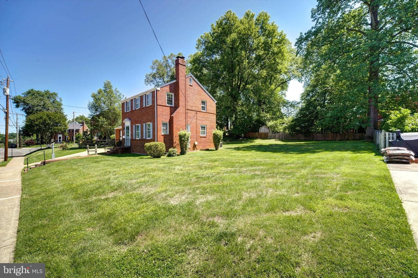 907 N Liberty Street photo 7