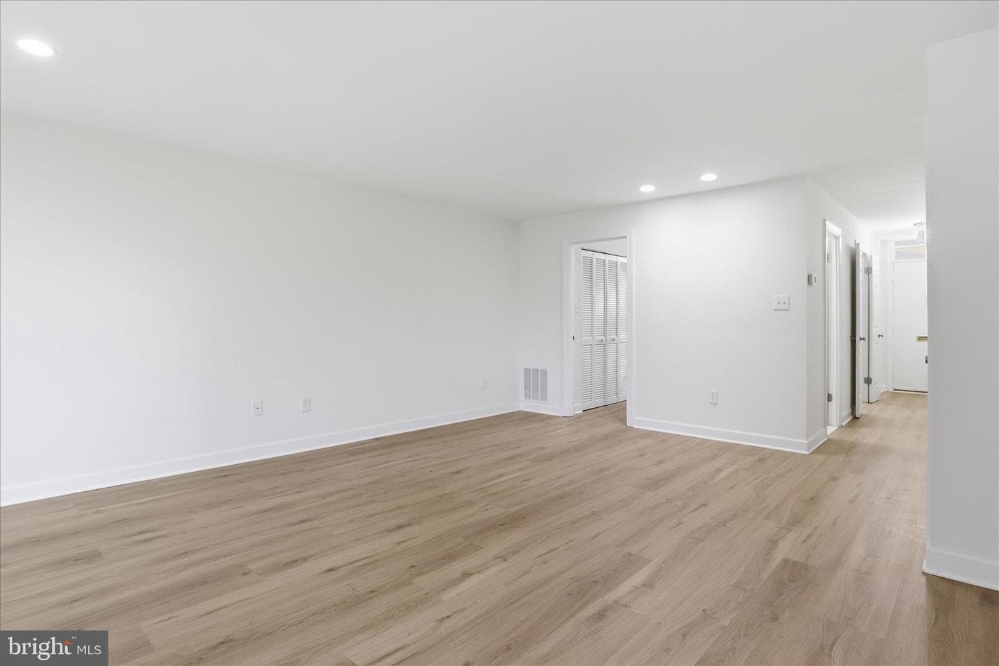656 15th Street S #2 photo 13