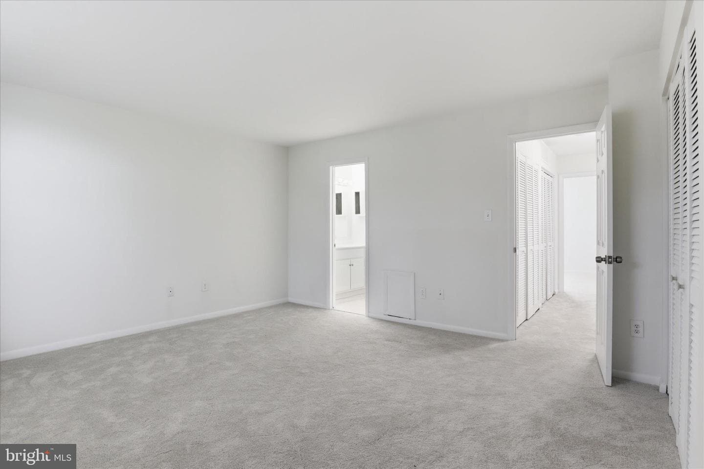 656 15th Street S #2 photo 18