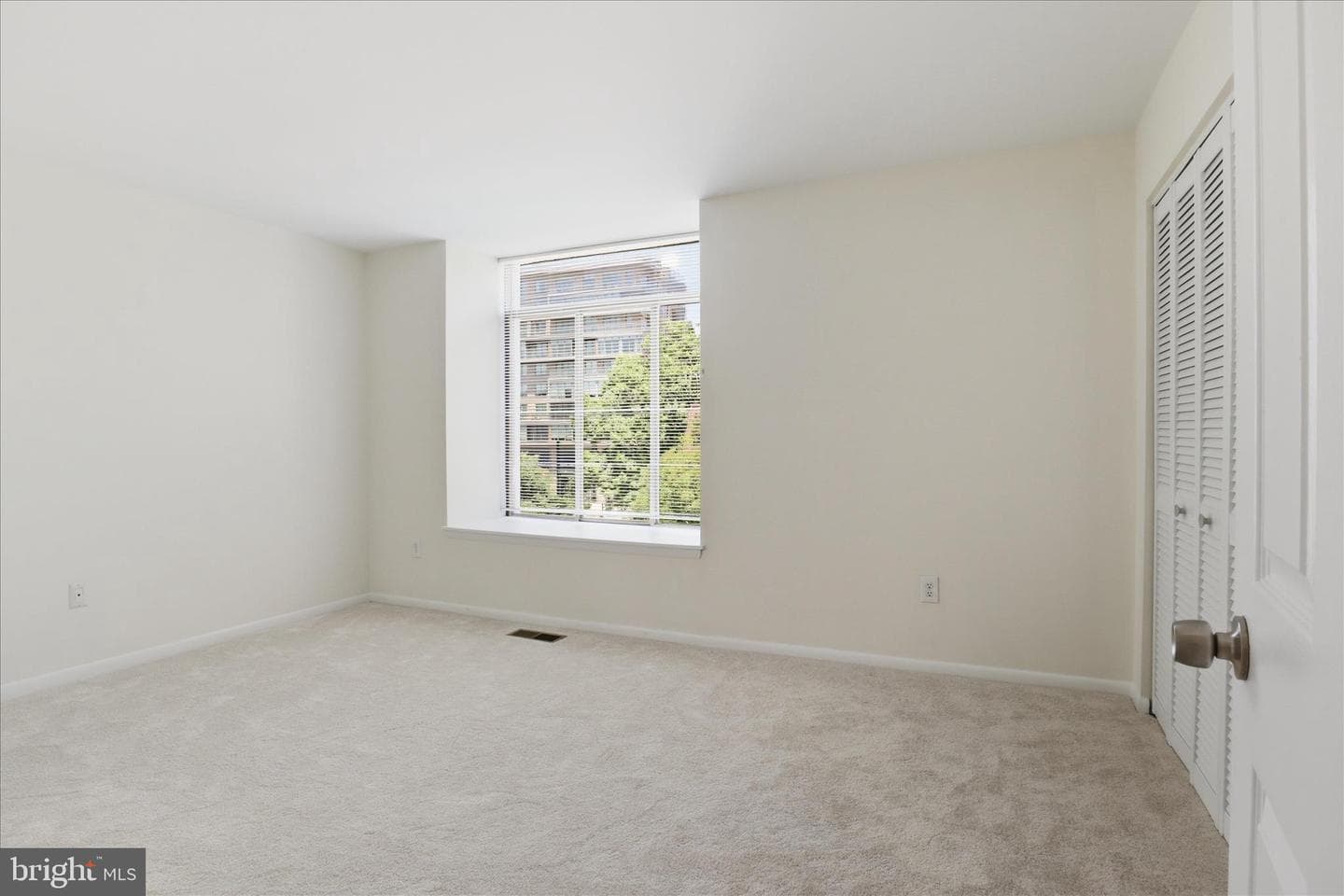 656 15th Street S #2 photo 23