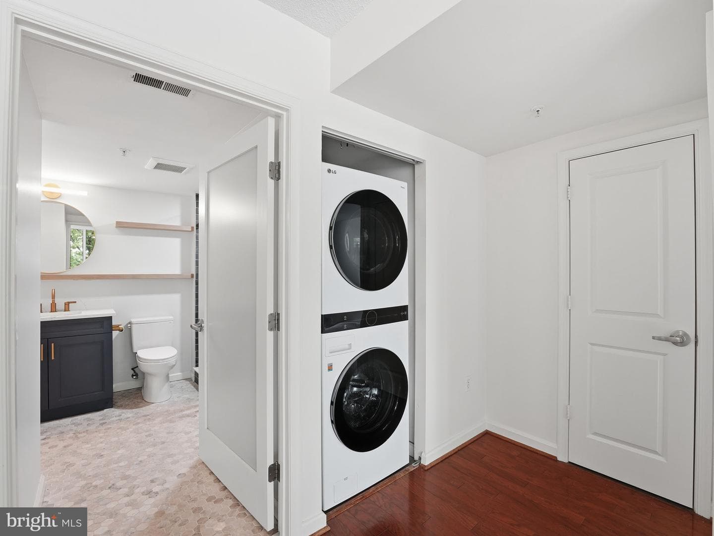 880 N Pollard Street #222 photo 18