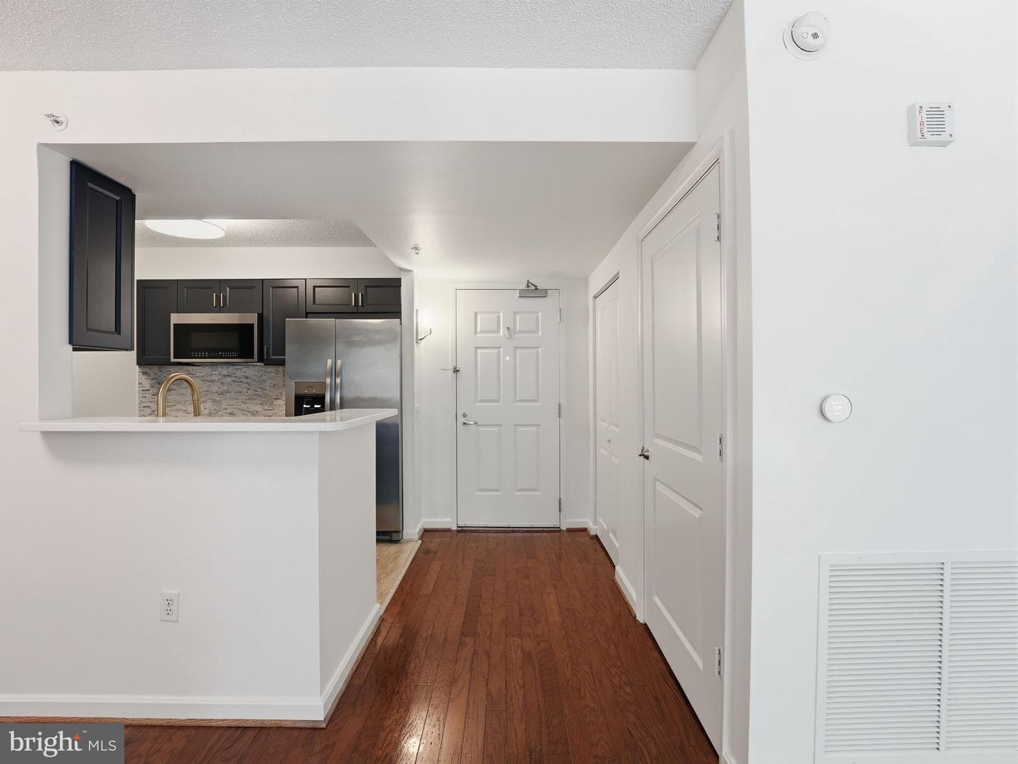 880 N Pollard Street #222 photo 22