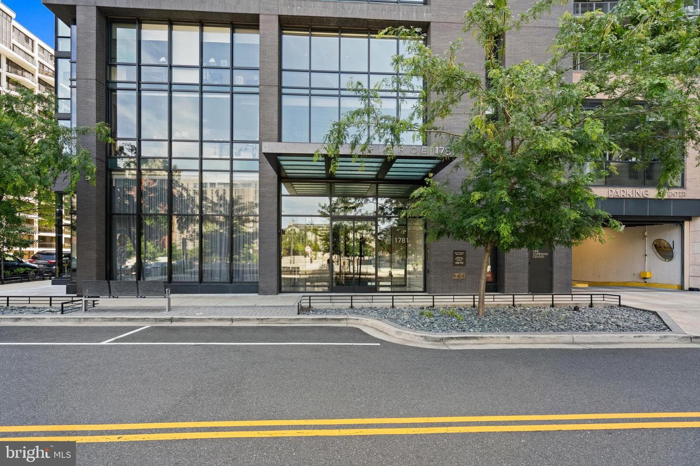 1781 N Pierce Street #501 photo 94