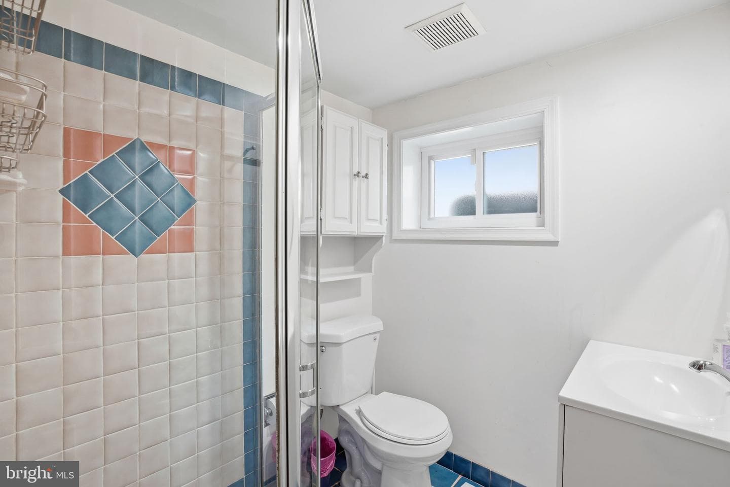 115 S Kensington Street photo 18