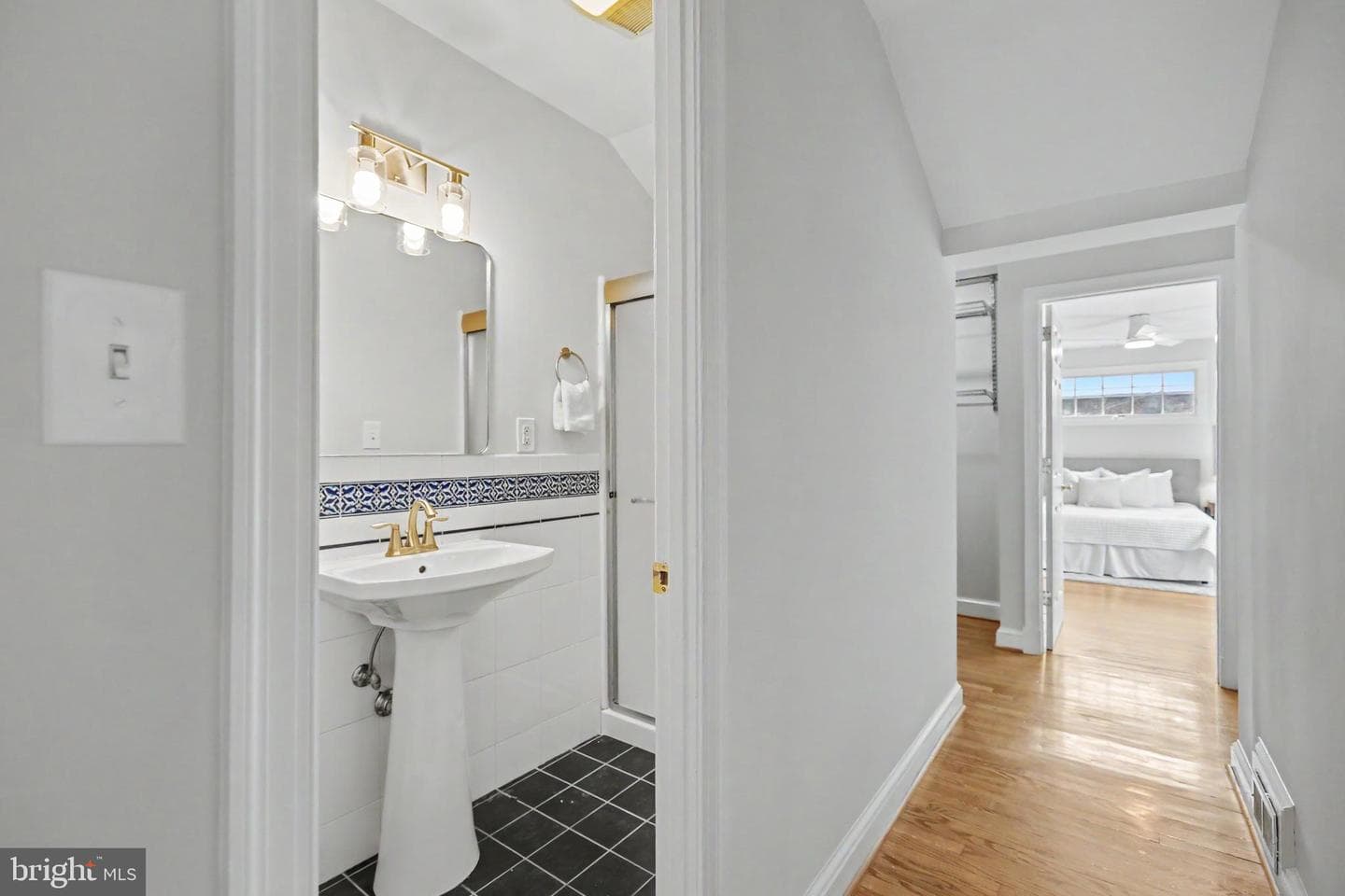 638 N Nelson Street N photo 31