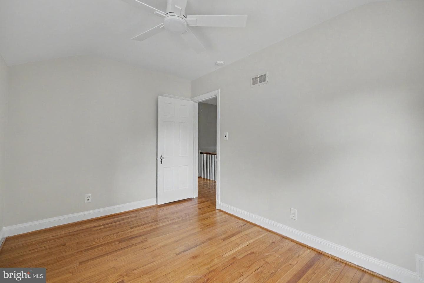 638 N Nelson Street N photo 36