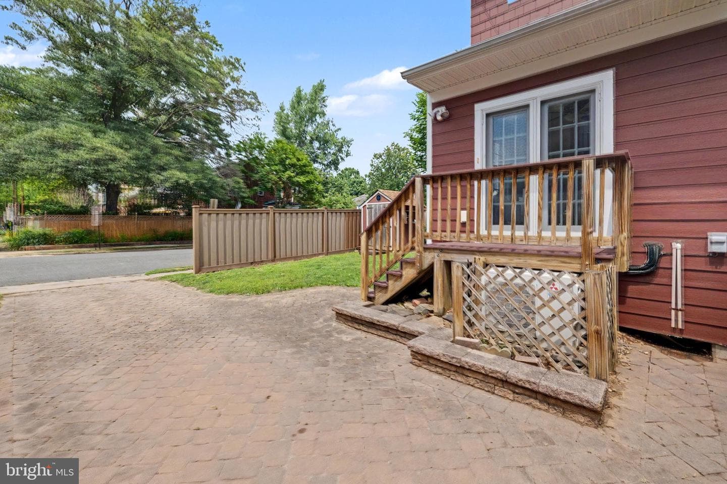 638 N Nelson Street N photo 48