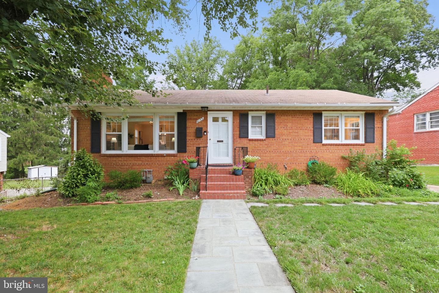6133 9th Road N