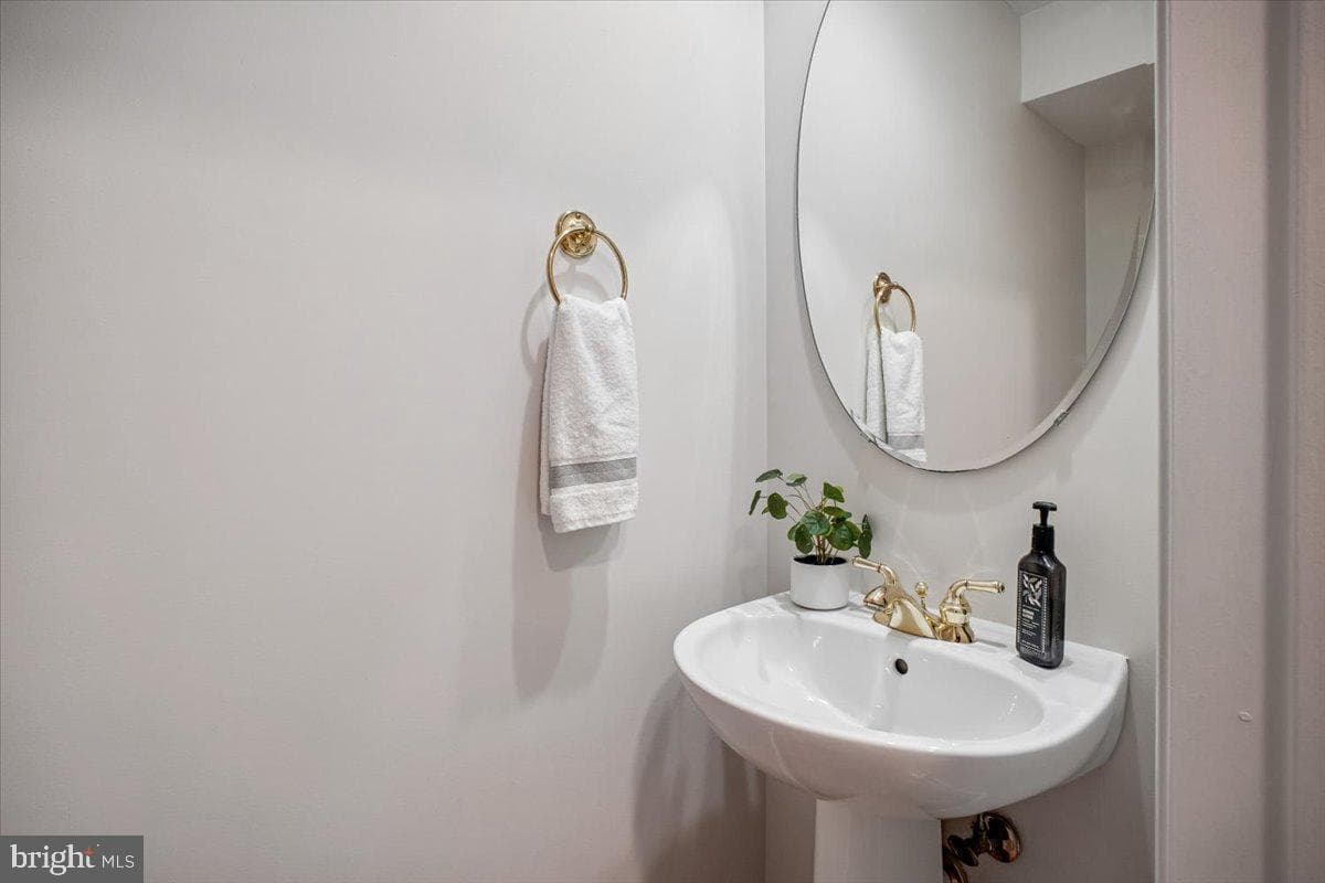 2422 14th Street N photo 22