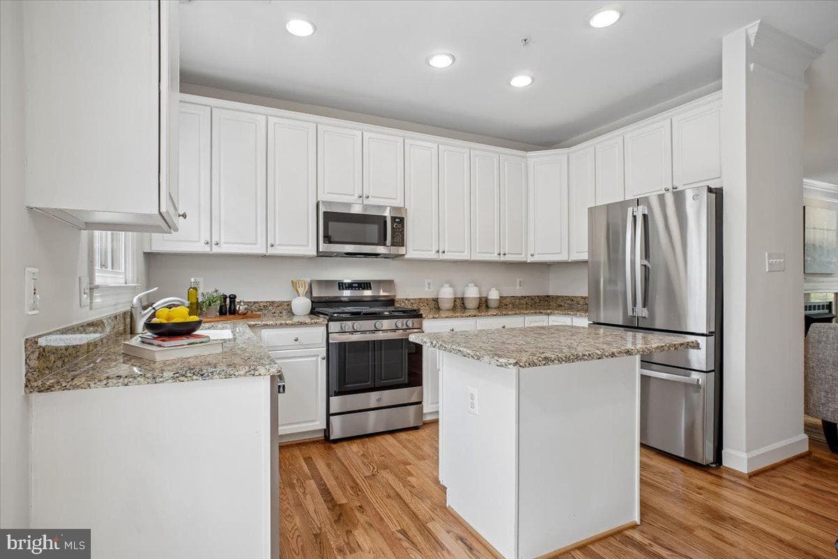 2422 14th Street N photo 5