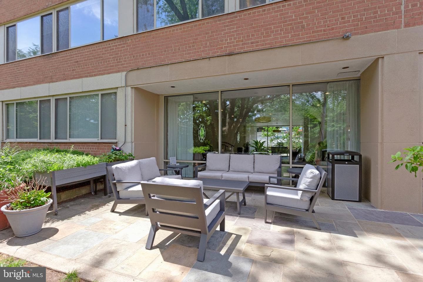 1210 N Taft Street #909 photo 22