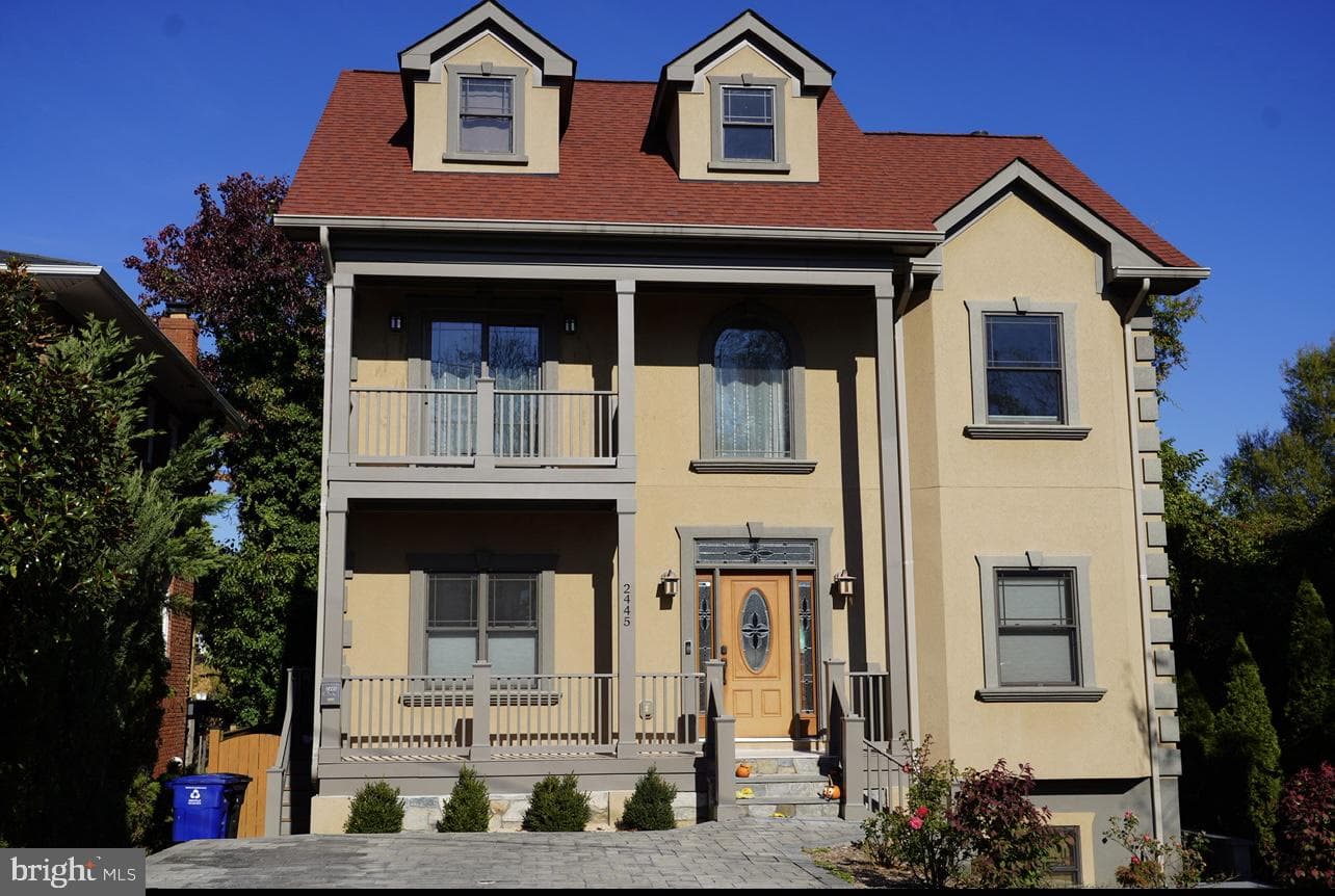 2445 S Kenwood Street photo 2
