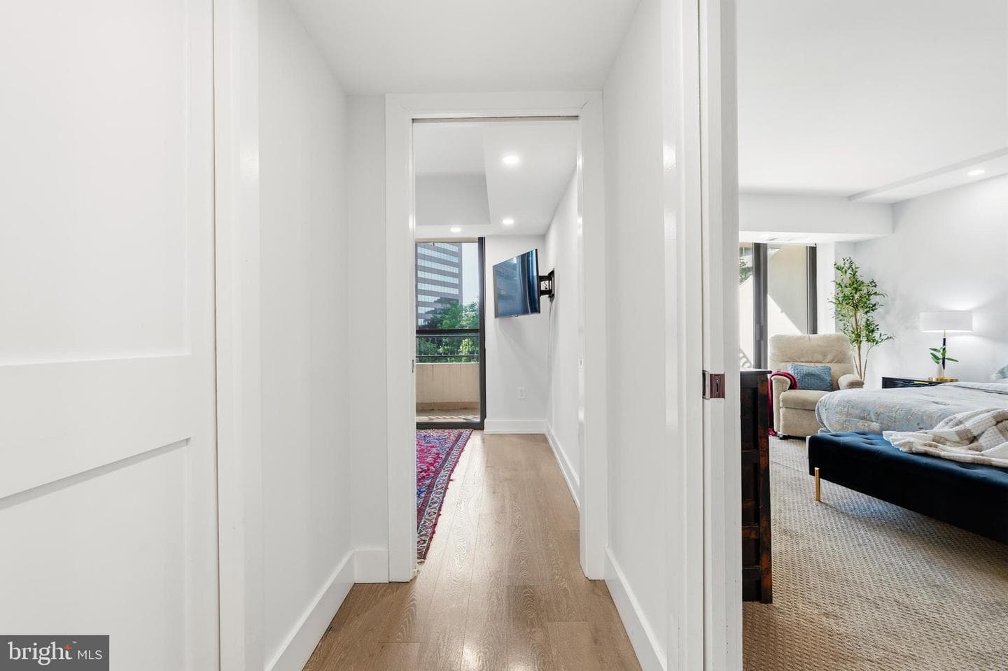 1300 Crystal Drive #606s photo 32