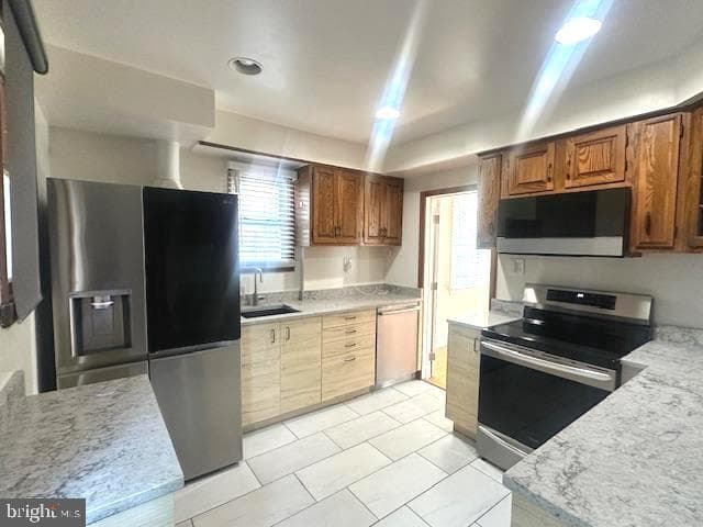 605 N Frederick Street photo 13