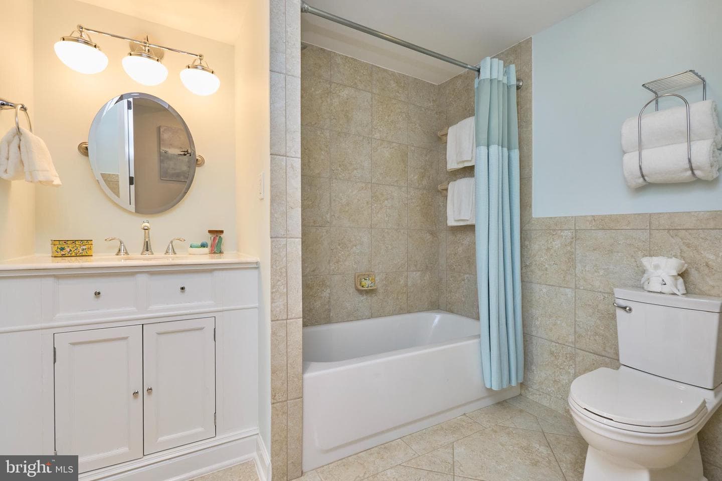 255 N Bryan Street photo 43