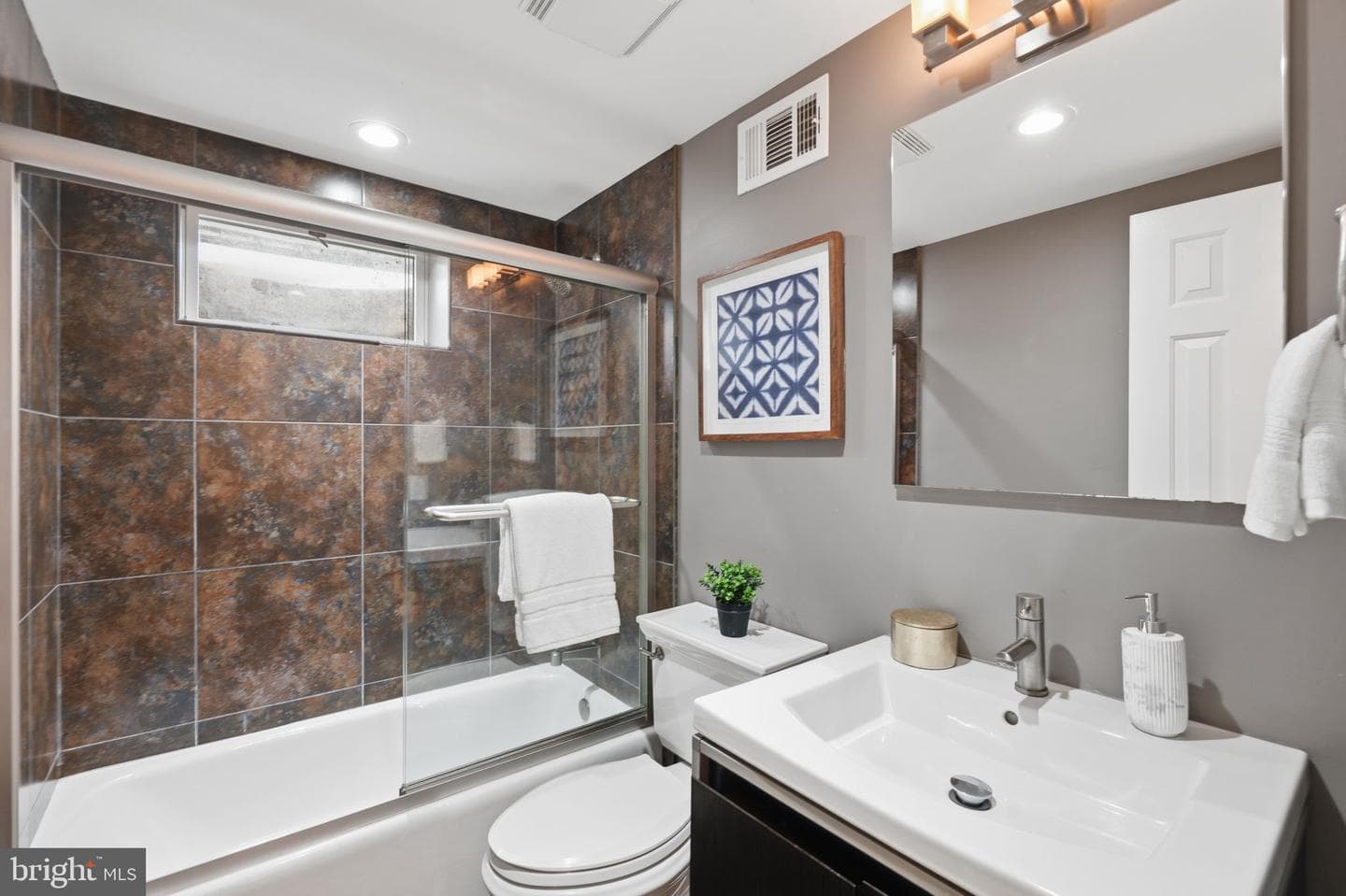 1251 S Oakcrest Road photo 49