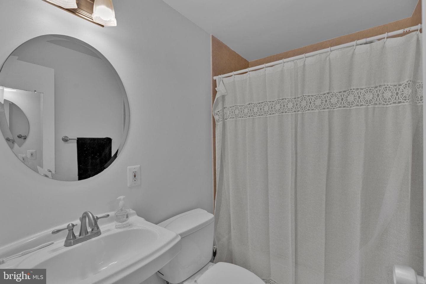 4390 Lorcom Lane #805 photo 15
