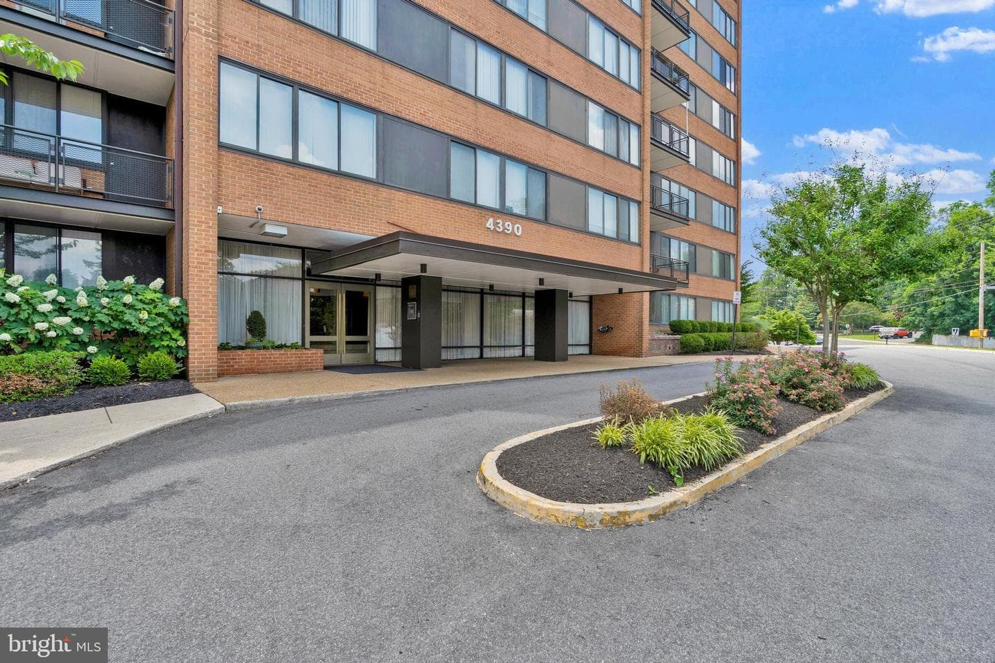 4390 Lorcom Lane #805 photo 23