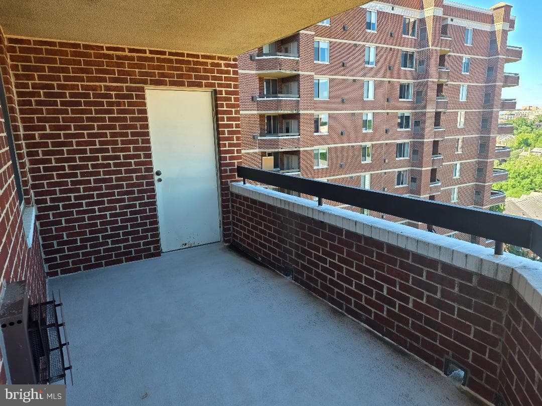 1276 N Wayne Street #1000 photo 6