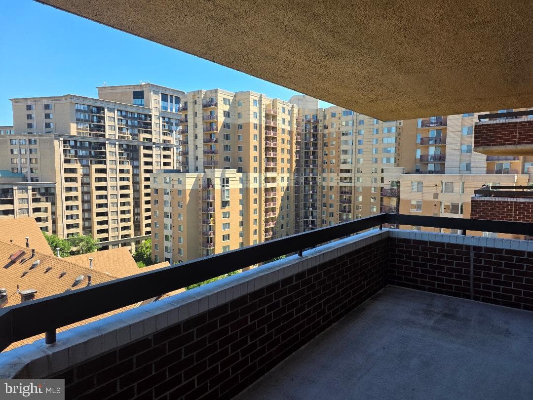 1276 N Wayne Street #1000 photo 7