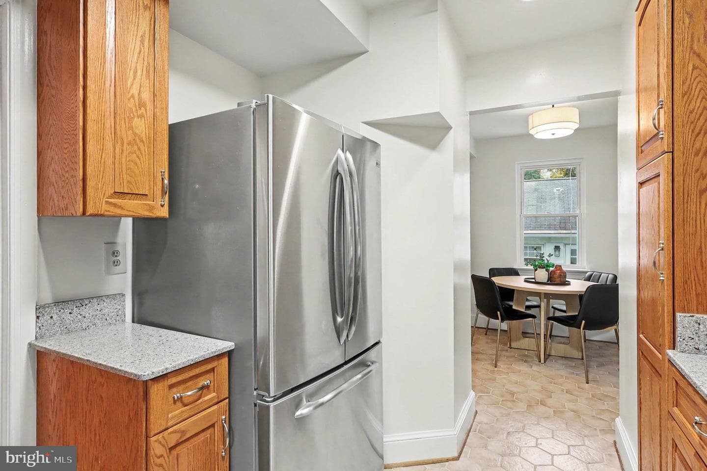 1406 N Nicholas Street photo 10