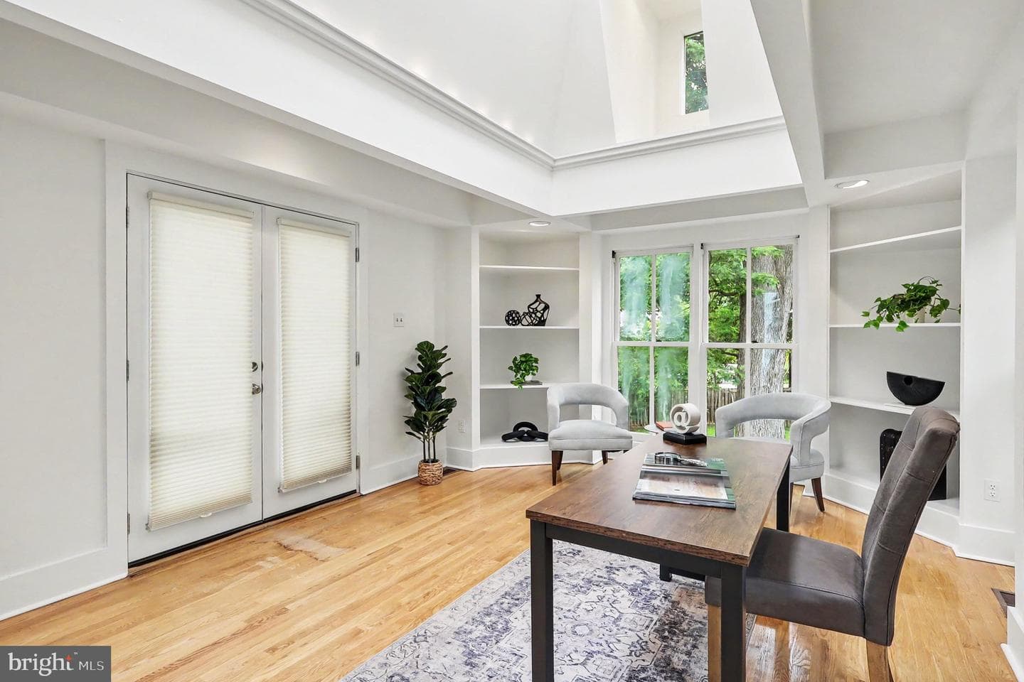 1406 N Nicholas Street photo 15