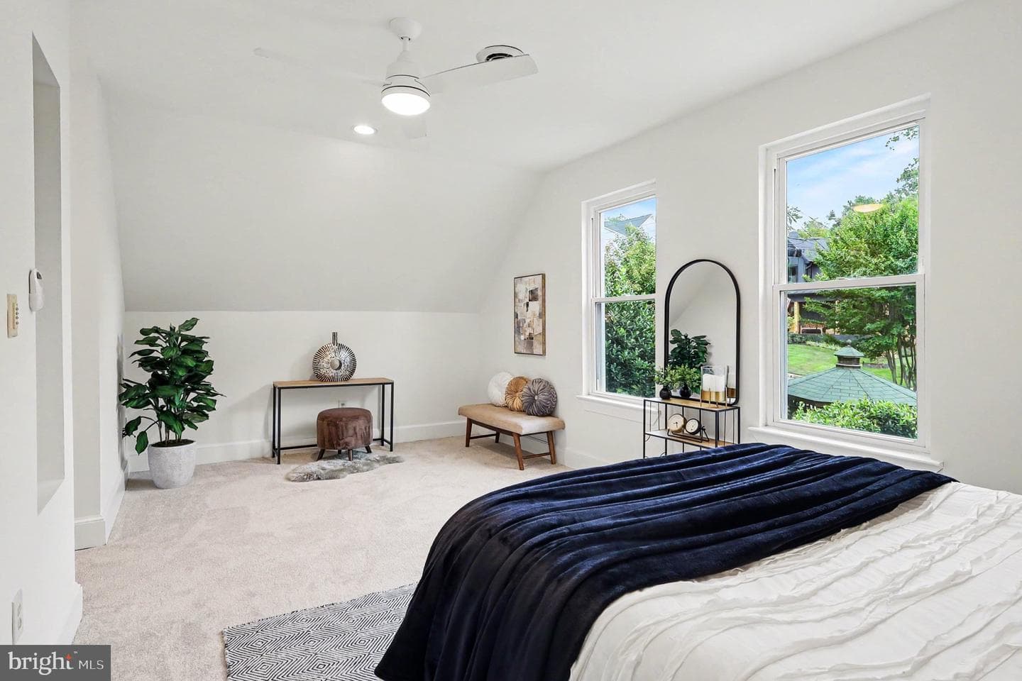 1406 N Nicholas Street photo 18