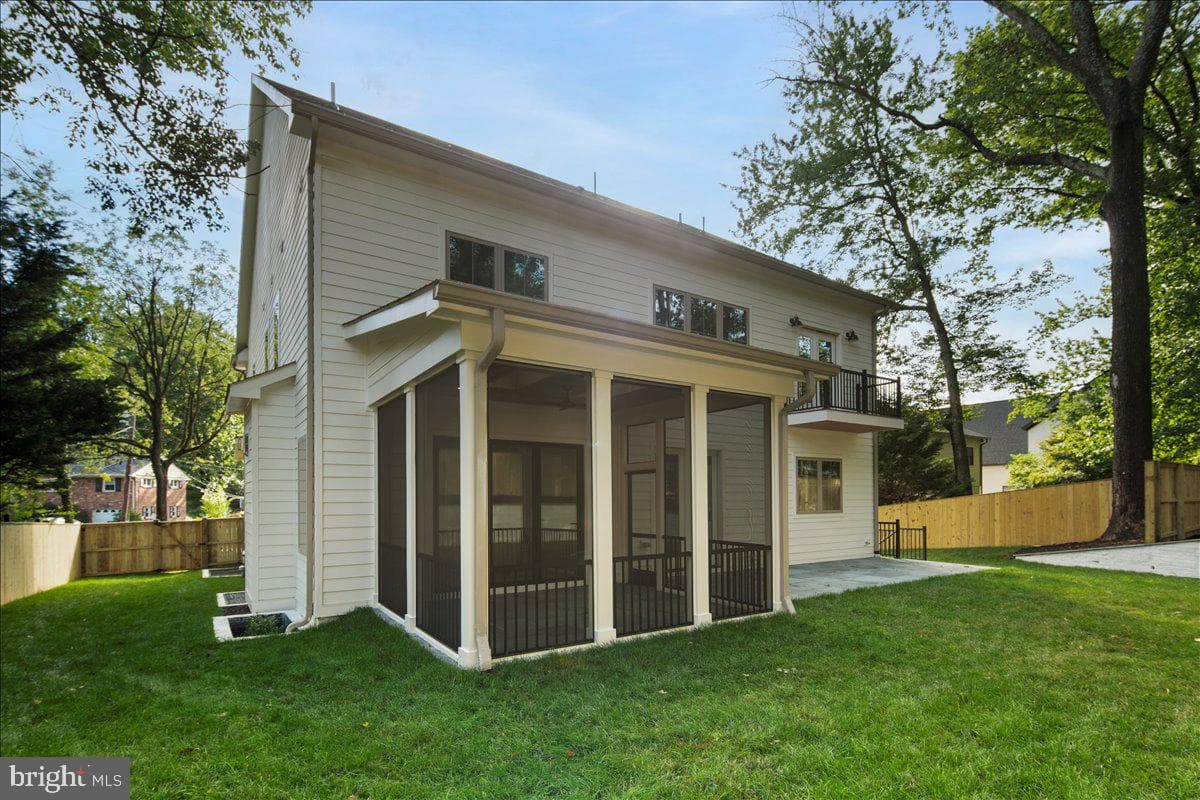 2913 N Greencastle Street photo 80
