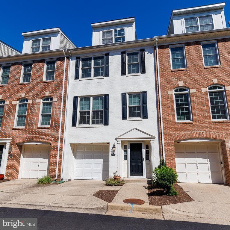 504 N Thomas Street #j photo 1