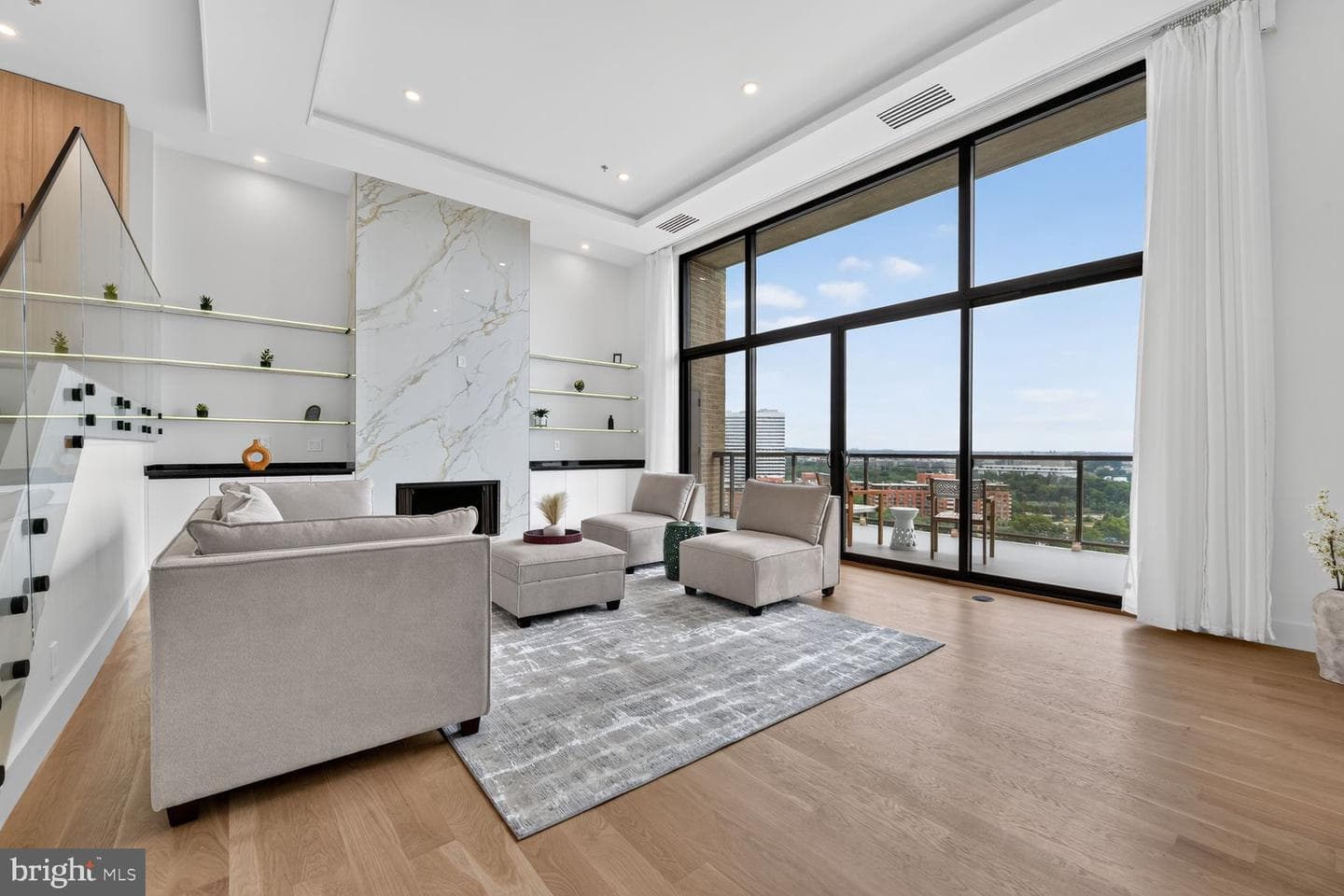 1401 N Oak Street #903, Arlington