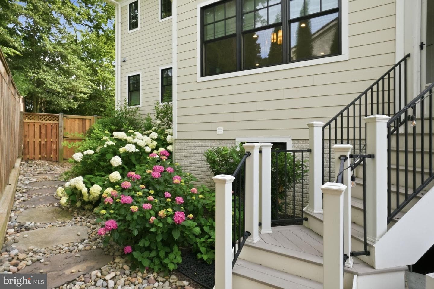 3555 N Dickerson Street photo 101
