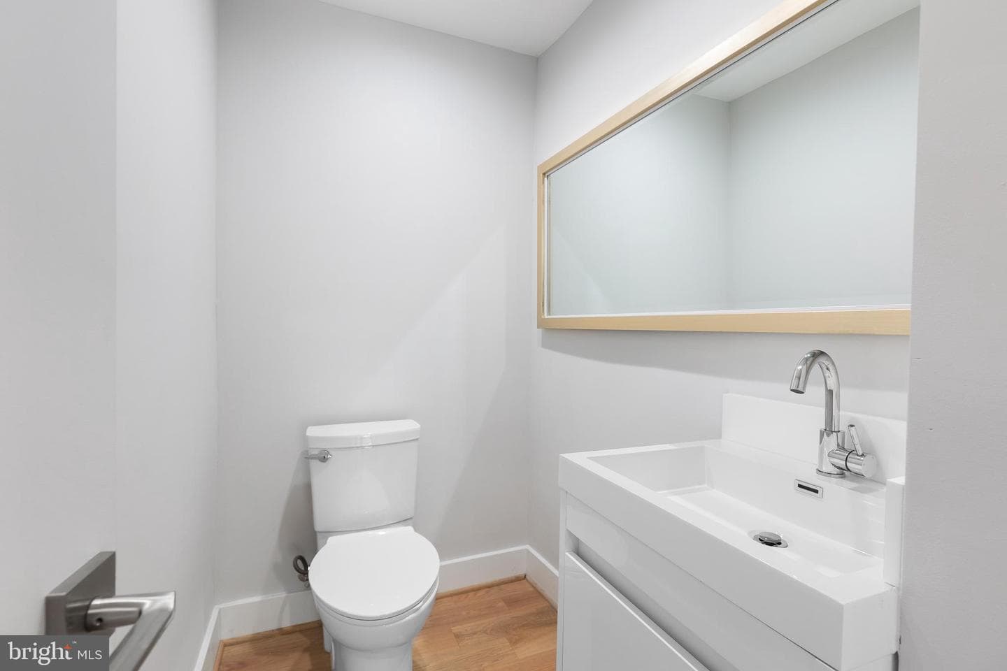2100 S Pierce Street photo 17