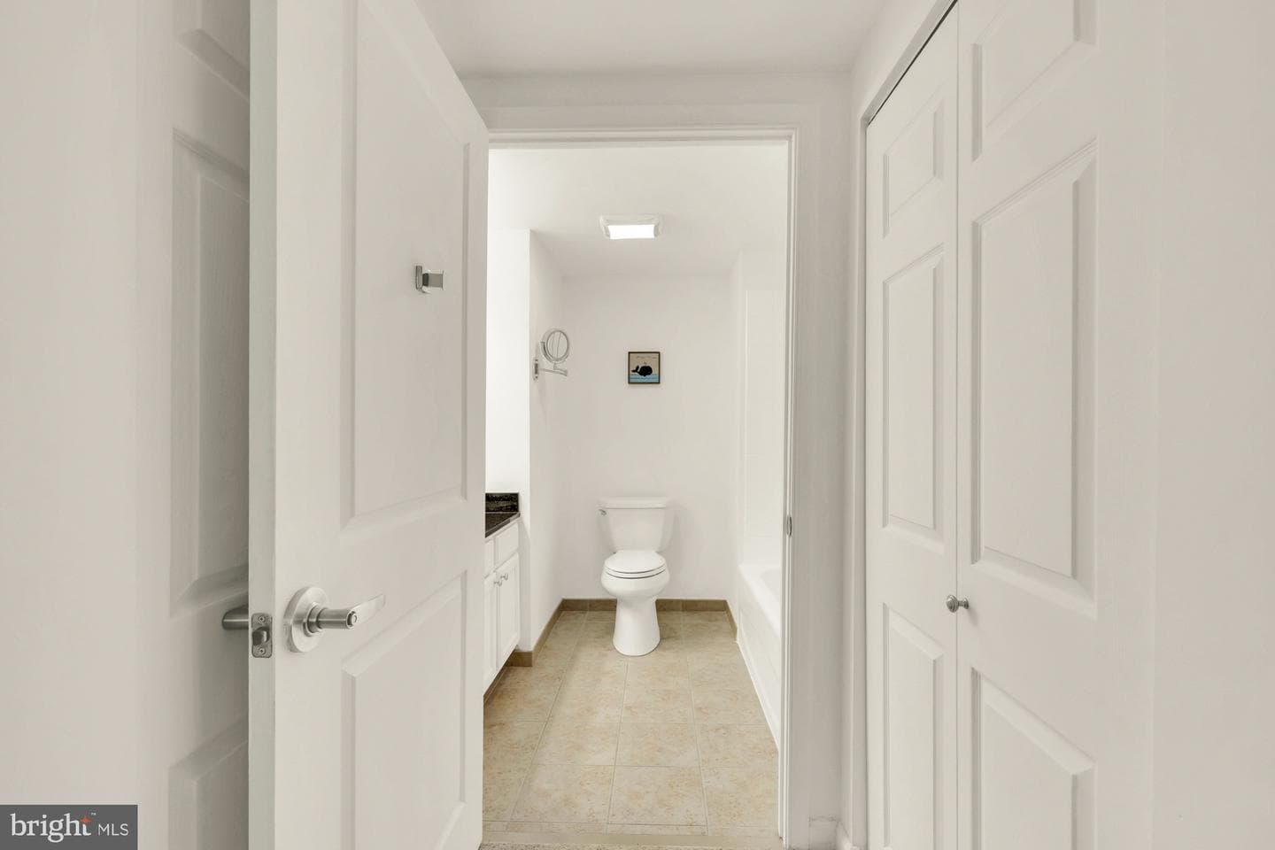 880 N Pollard Street #801 photo 22