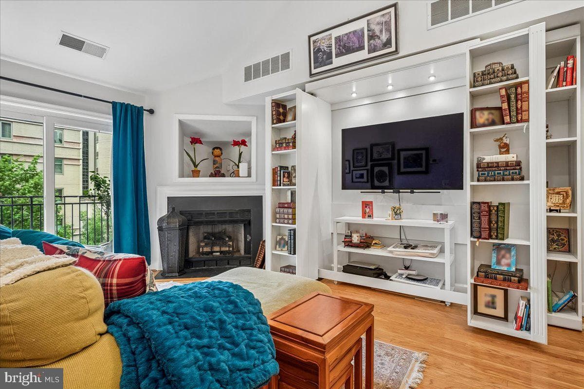 2330 14th Street N #407 photo 11