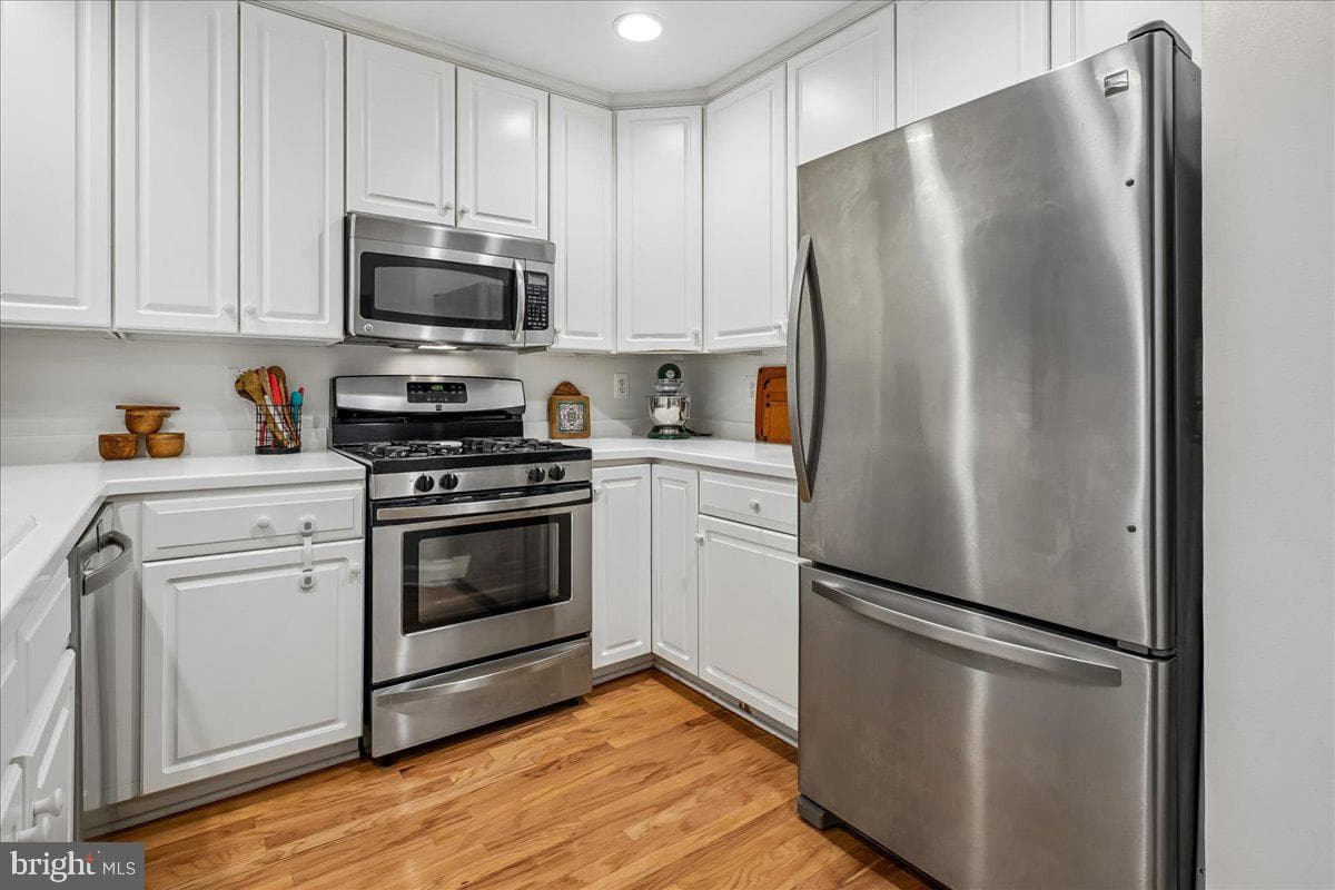 2330 14th Street N #407 photo 4