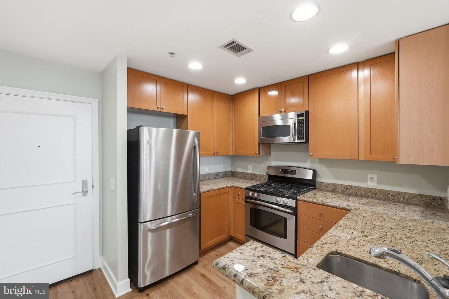 3600 S Glebe Road #1116w photo 7