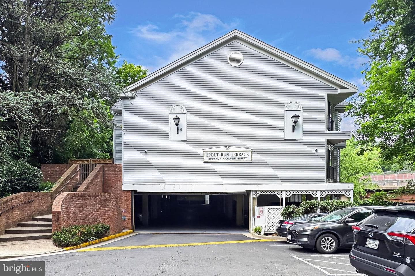 2050 Calvert Street N #109, Arlington