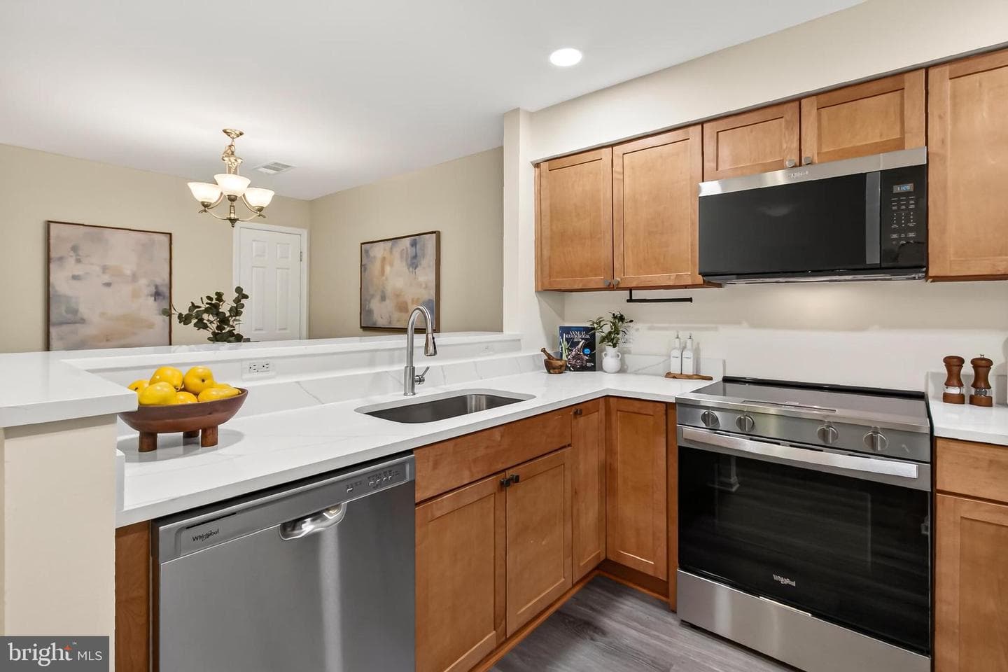 2050 Calvert Street N #109 photo 21