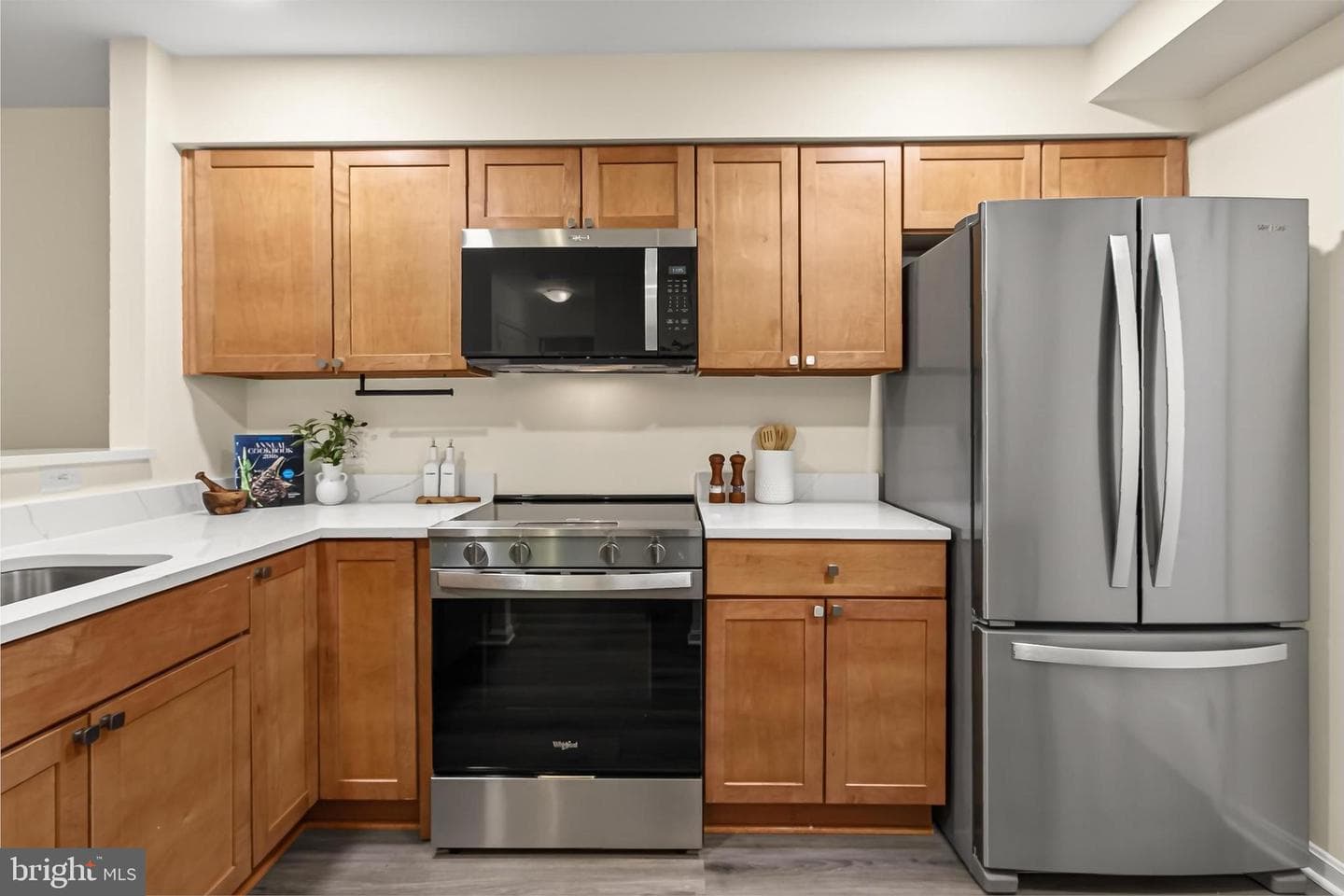 2050 Calvert Street N #109 photo 22