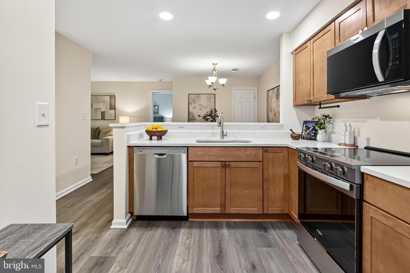 2050 Calvert Street N #109 photo 24