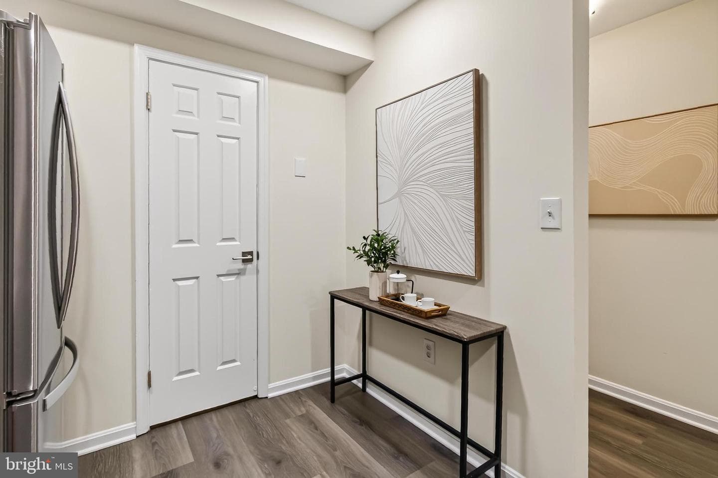 2050 Calvert Street N #109 photo 26