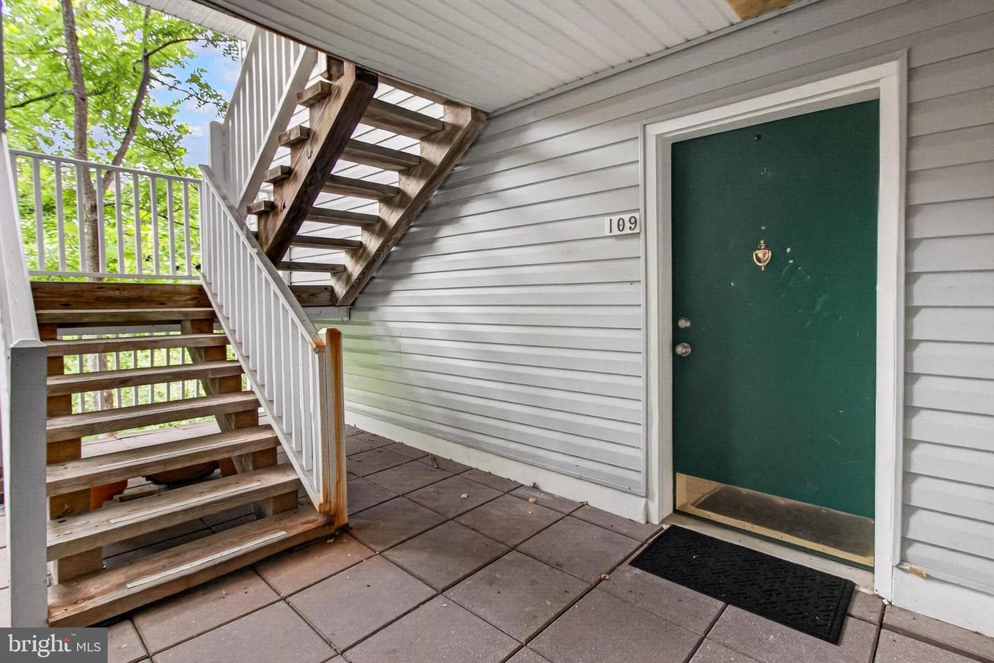 2050 Calvert Street N #109 photo 3