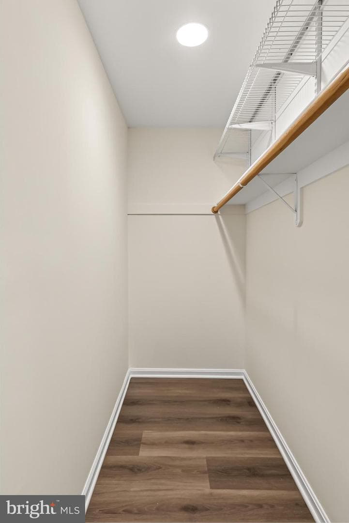 2050 Calvert Street N #109 photo 33