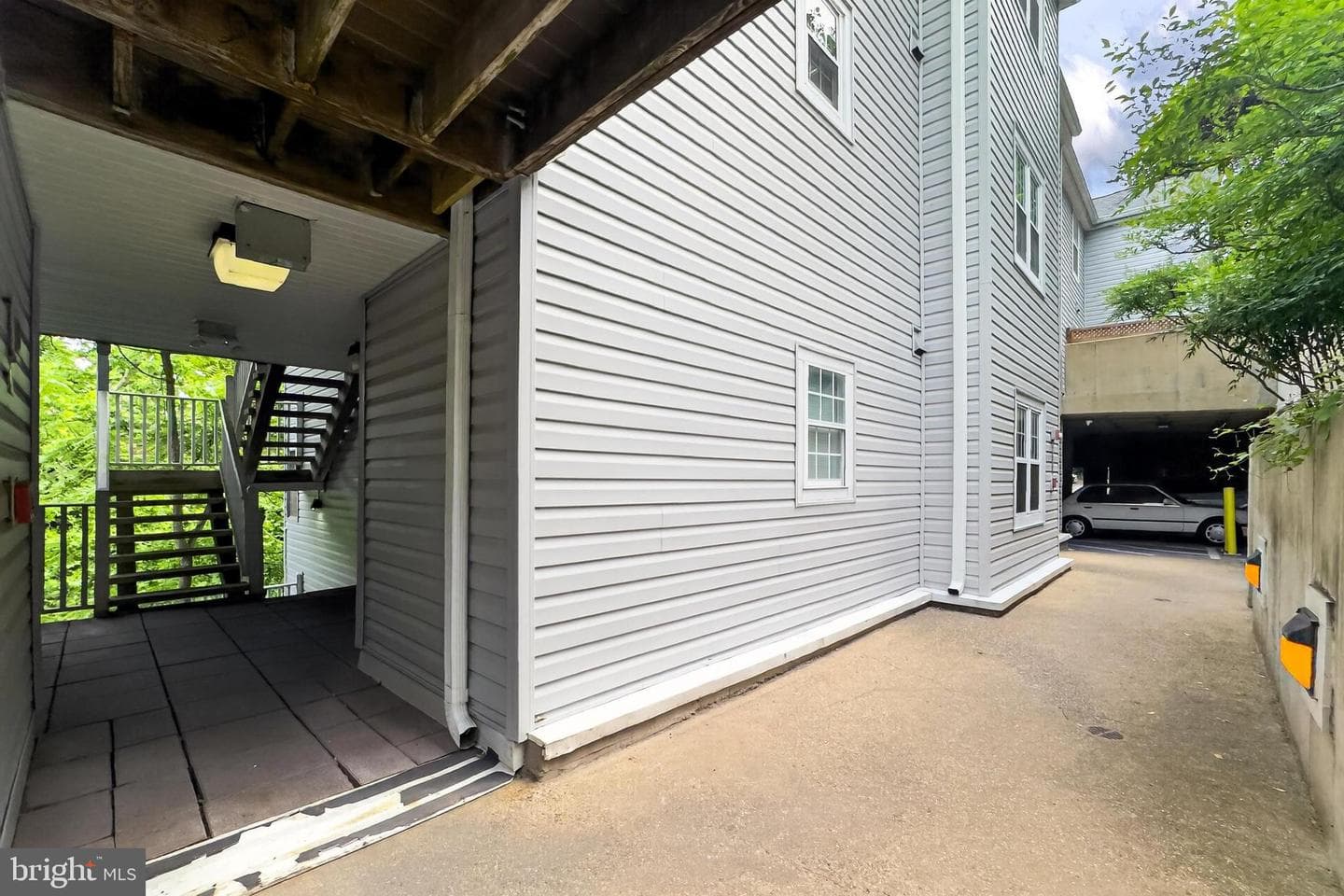 2050 Calvert Street N #109 photo 5