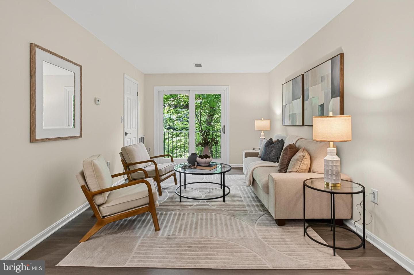 2050 Calvert Street N #109 photo 9