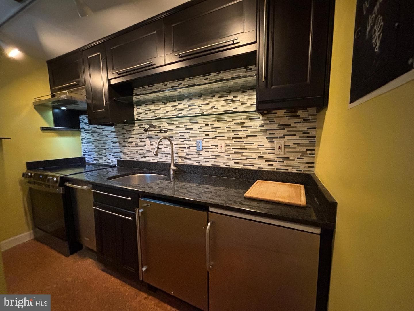 1736 N Rhodes Street #5-290 photo 16